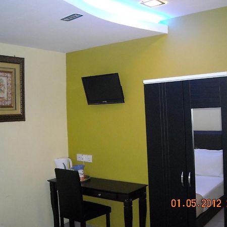 Hotel Sungai Besi H1 Seri Kembangan Habitación foto