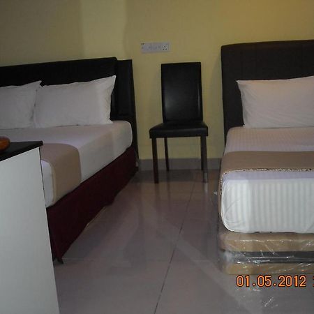 Hotel Sungai Besi H1 Seri Kembangan Habitación foto