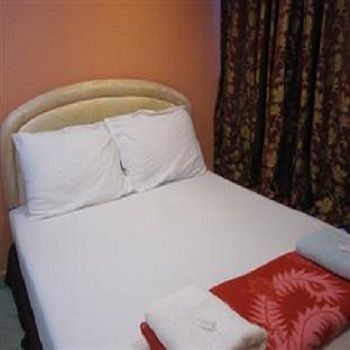 Hotel Sungai Besi H1 Seri Kembangan Exterior foto